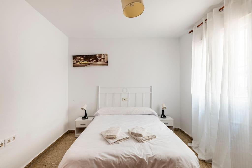 Amplio Piso Para Disfrutar Del Centro De Malaga Con Parking Gratuito Εξωτερικό φωτογραφία