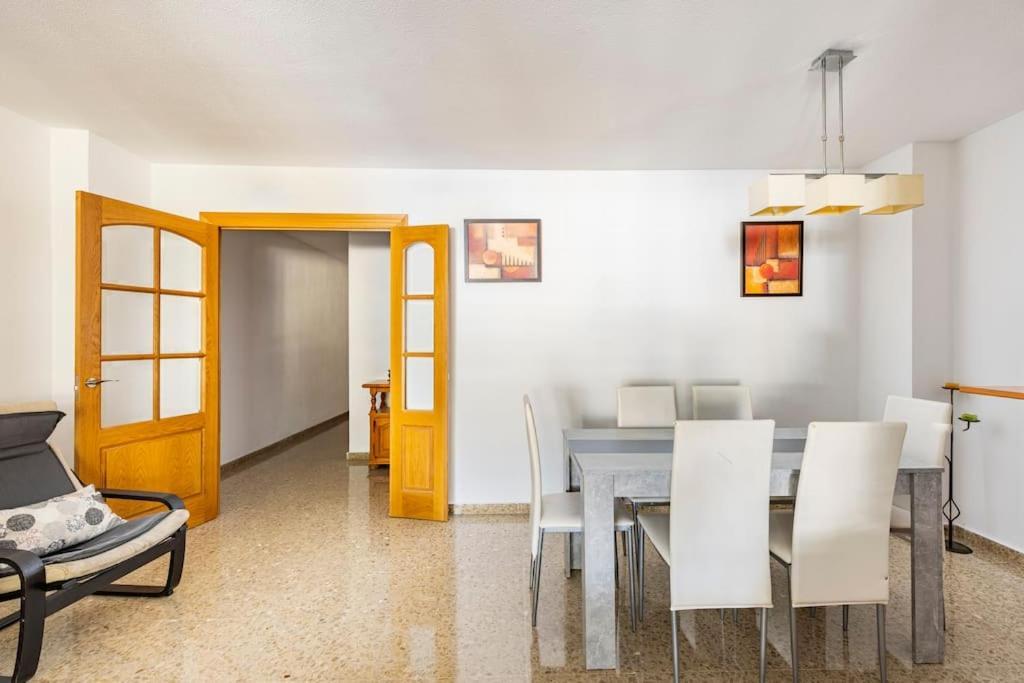 Amplio Piso Para Disfrutar Del Centro De Malaga Con Parking Gratuito Εξωτερικό φωτογραφία
