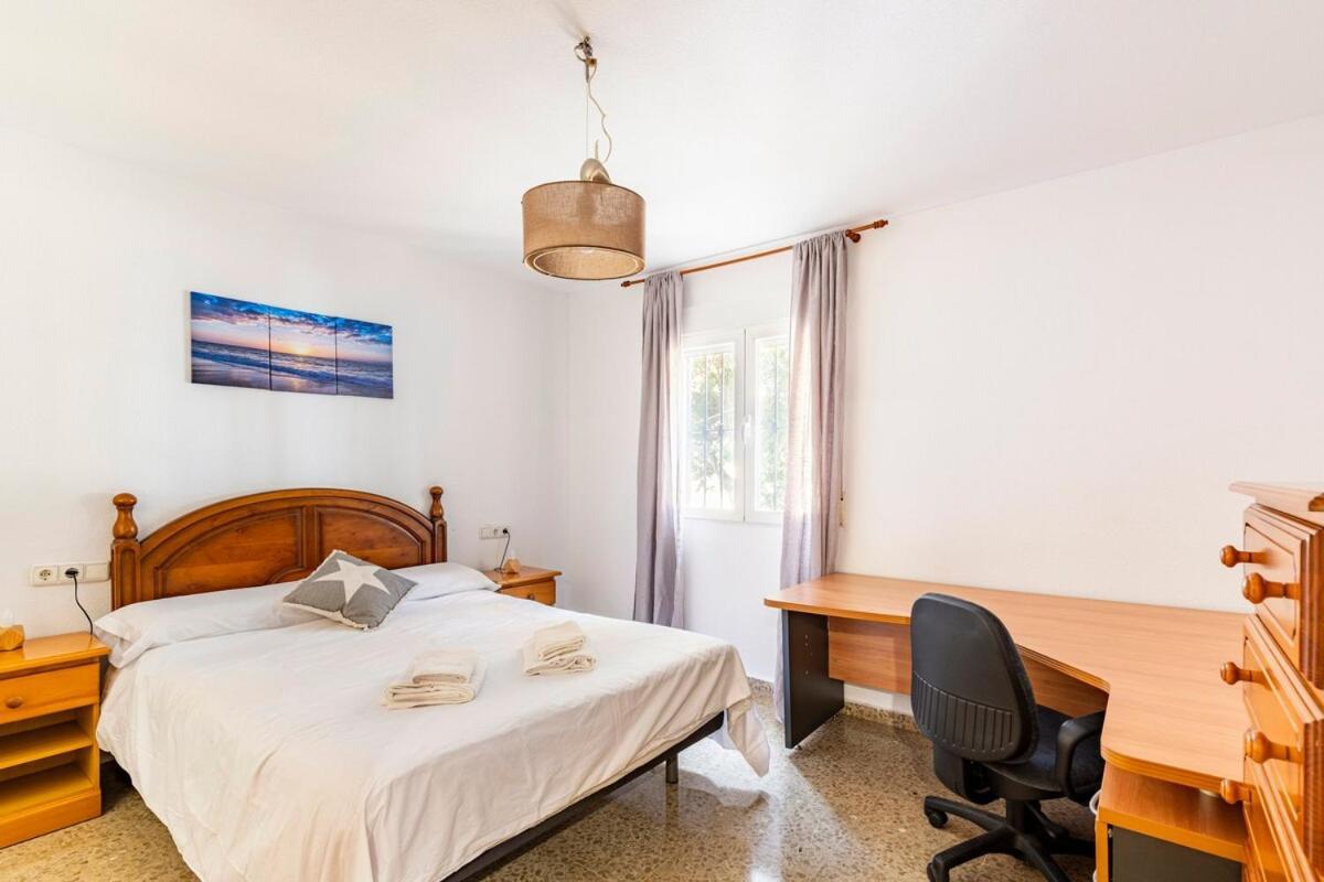 Amplio Piso Para Disfrutar Del Centro De Malaga Con Parking Gratuito Εξωτερικό φωτογραφία